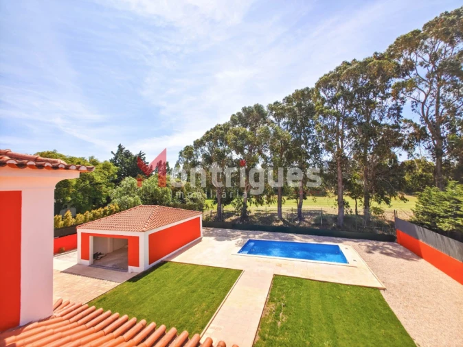 Moradia T4 para Venda em Santa Maria e São Miguel, São Martinho, São Pedro Penaferrim Foto 8