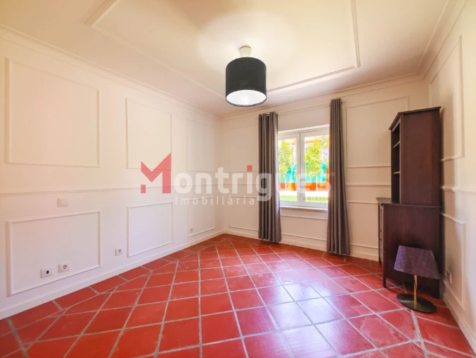 Moradia T4 para Venda em Santa Maria e São Miguel, São Martinho, São Pedro Penaferrim Foto 28