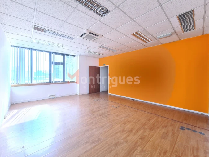 Escritório para Venda em Alfragide Foto 14