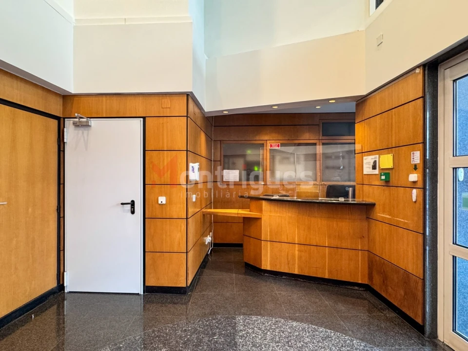 Escritório para Arrendamento em Estrela Foto 6