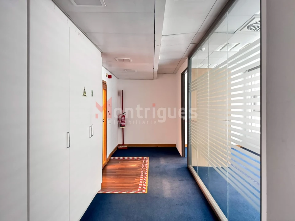 Escritório para Arrendamento em Estrela Foto 10