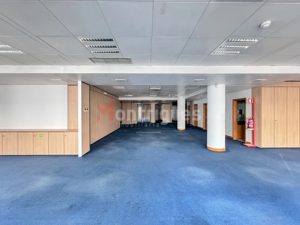 Escritório para Arrendamento em Estrela Foto 13