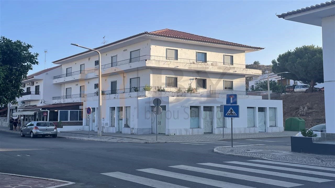 Prédio para Venda em Mertola Foto 1