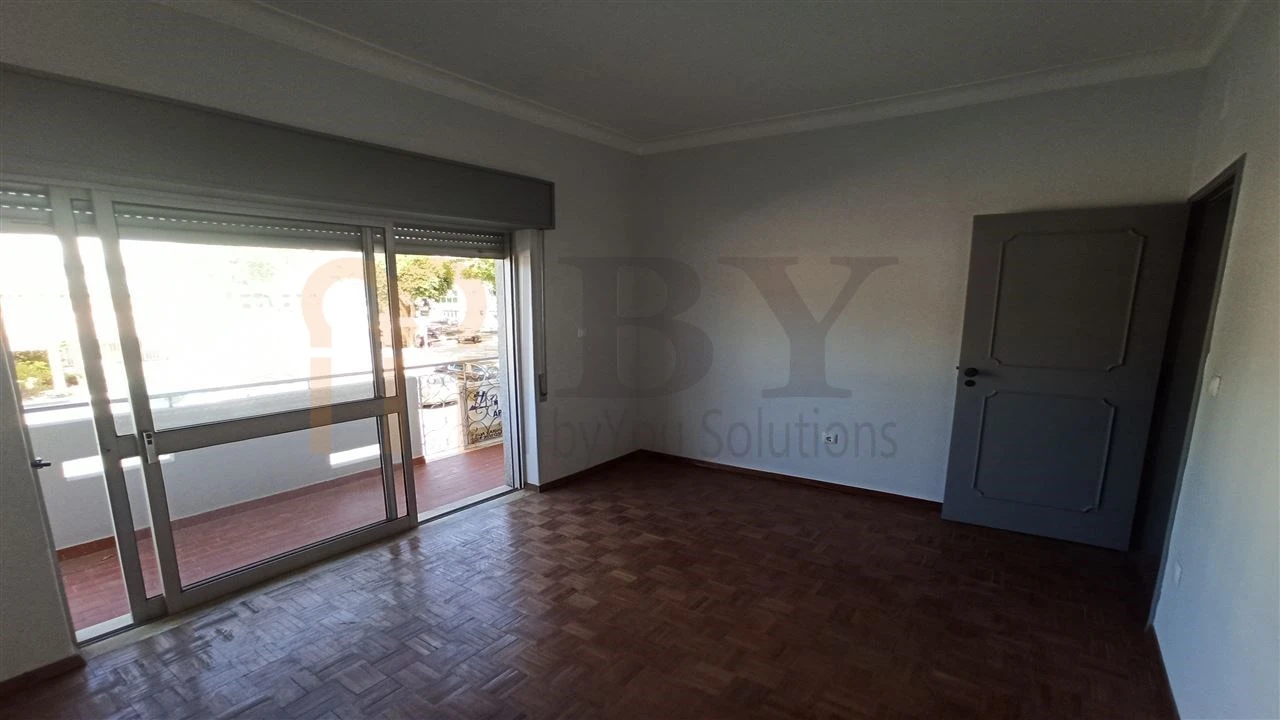 Apartamento T2 para Venda em Vila Real de Santo Antonio Foto 5