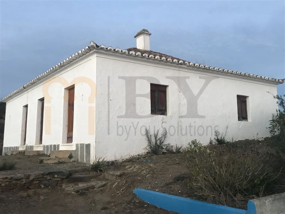 Moradia para Venda em São João dos Caldeireiros Foto 5