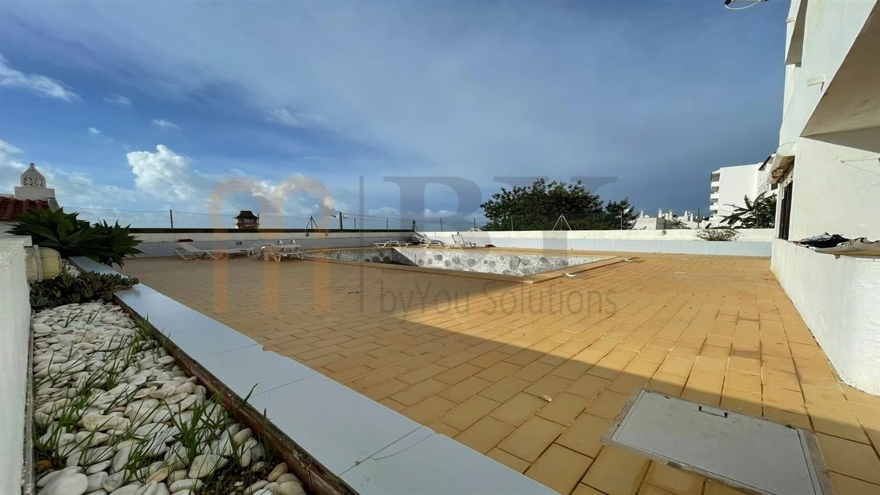 Apartamento T1 para Venda em Albufeira e Olhos de Água Foto 8