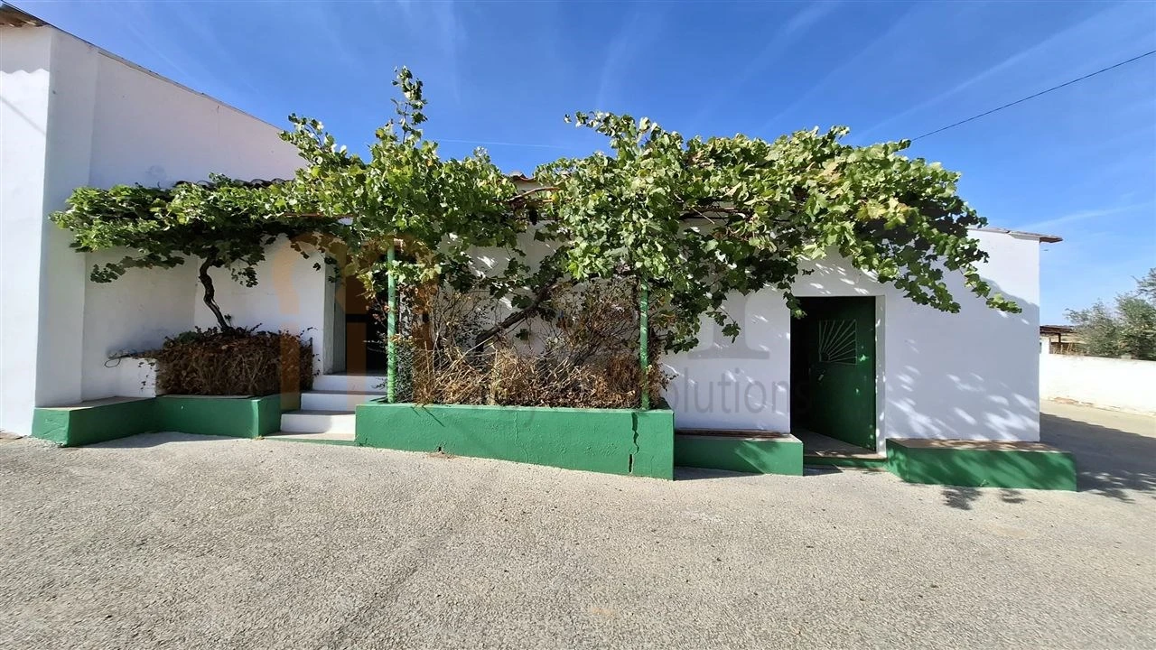 Quinta T1 para Venda em Alcaria Ruiva Foto 1