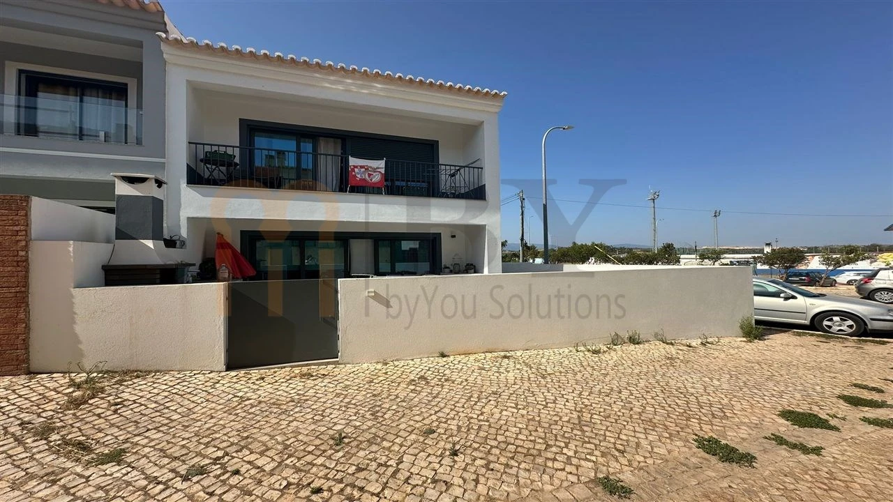 Moradia T4 para Venda em Odiaxere Foto 20