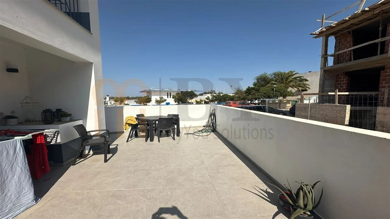 Moradia T4 para Venda em Odiaxere Foto 22