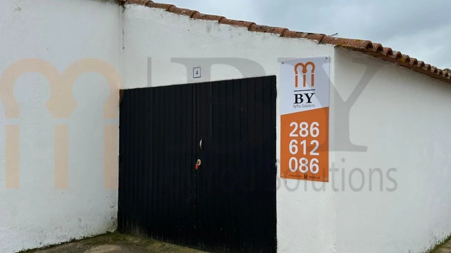 Garagem para Venda em São Miguel do Pinheiro, São Pedro de Solis, São Sebastião dos Carros