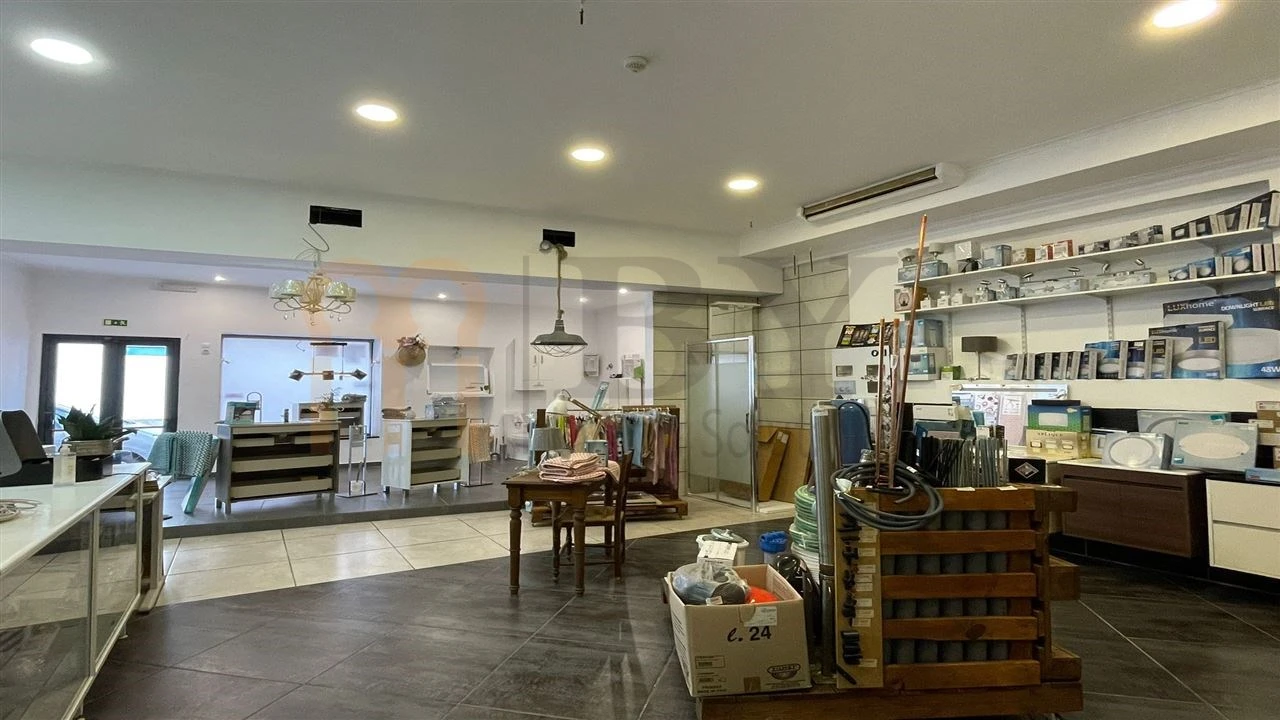 Prédio para Venda em Almodôvar e Graça dos Padrões Foto 3