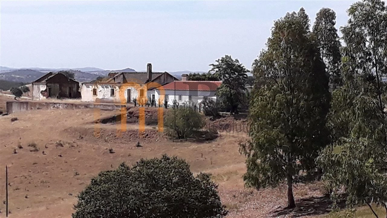 Quinta para Venda em Corte do Pinto Foto 1