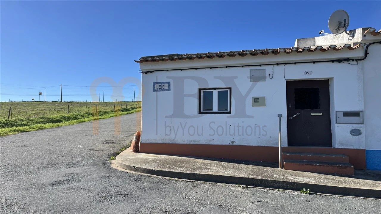 Moradia T1 para Venda em Castro Verde e Casével Foto 1