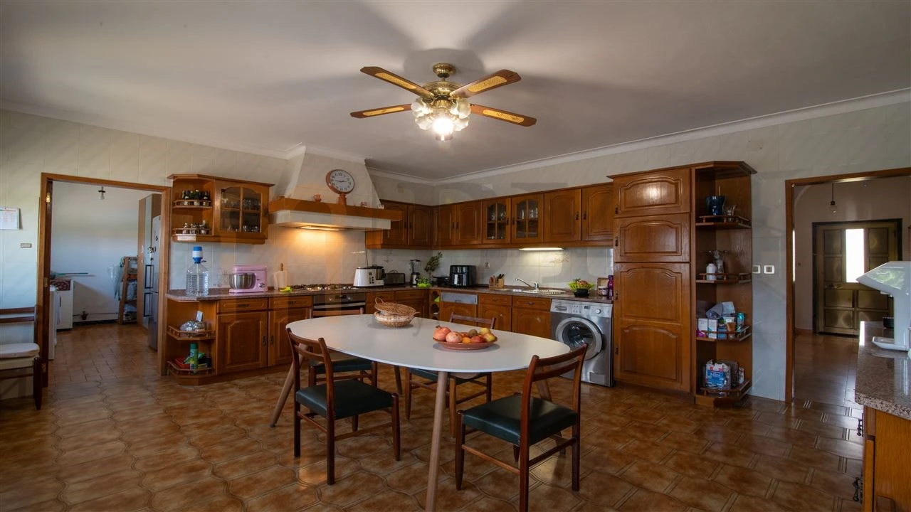 Quinta T4 para Venda em Vila Nova da Baronia Foto 4