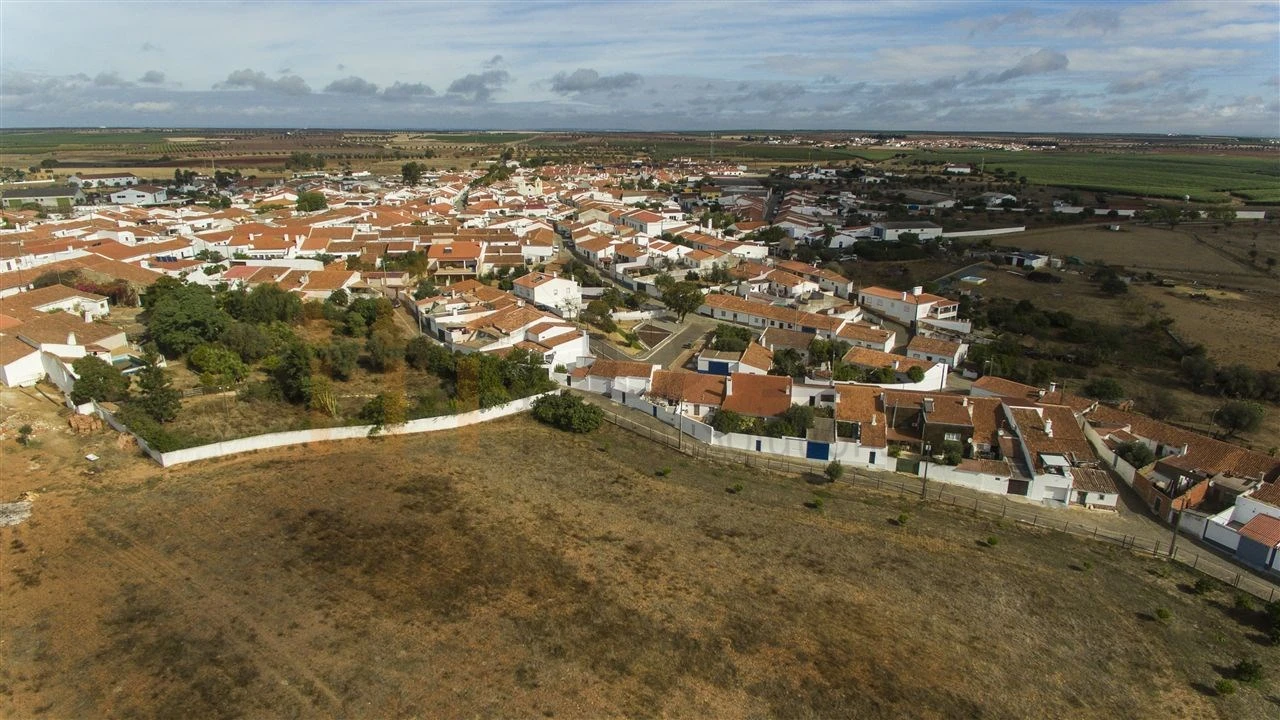 Moradia T2 para Venda em Cabeça Gorda Foto 22