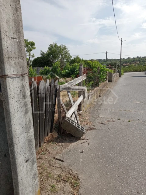 Terreno para Venda em Tinalhas