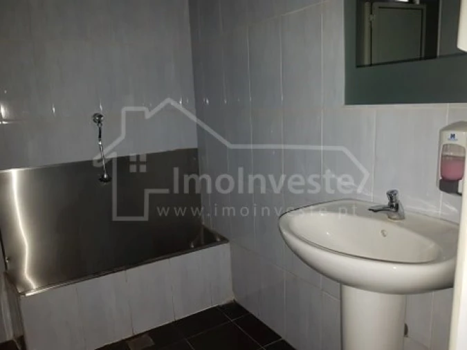 Negócio para Venda em Escalos de Cima e Lousa Foto 123