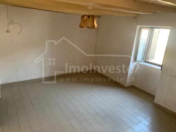 Moradia T4 para Venda em Rosmaninhal Foto 3