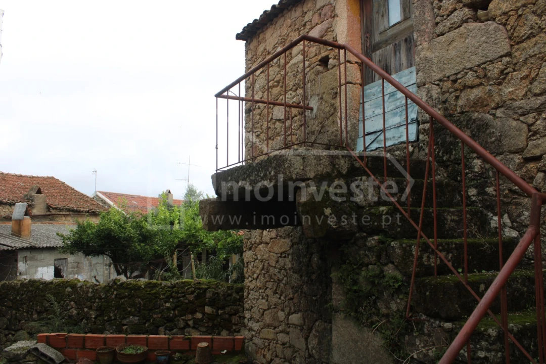 Moradia T3 para Venda em Escalos de Cima e Lousa Foto 11