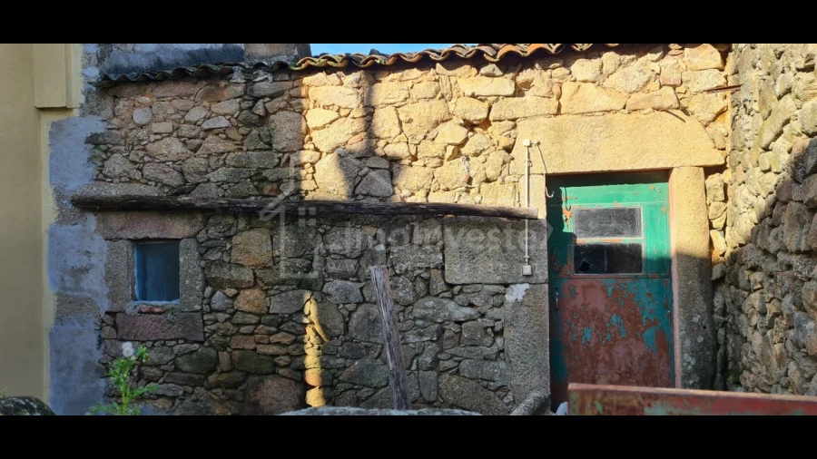 Moradia T3 para Venda em Escalos de Cima e Lousa