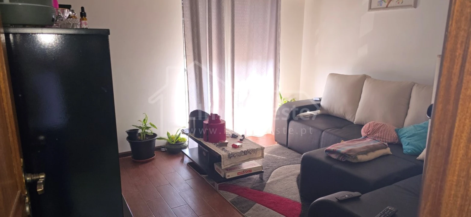 Moradia T4 para Venda em Alcains Foto 6