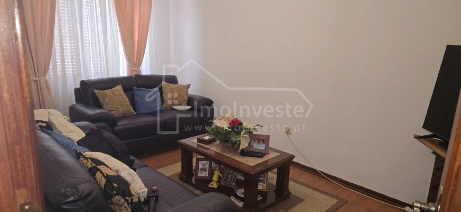 Moradia T4 para Venda em Alcains Foto 1