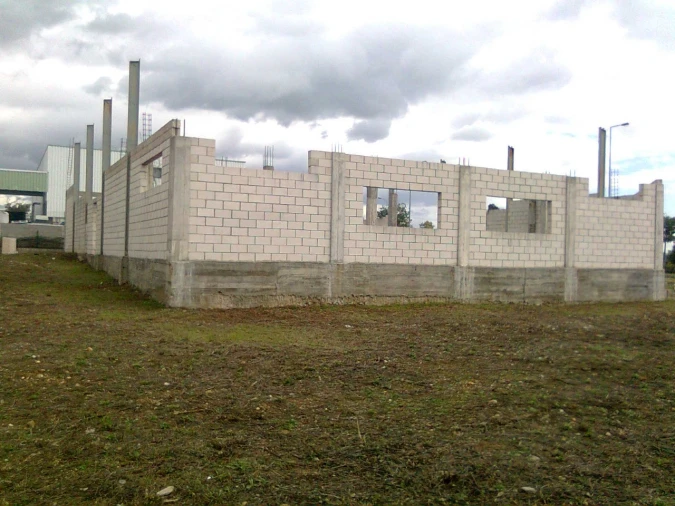 Terreno Comércio / Armazém para Venda em Abrantes (São Vicente e São João) e Alferrarede