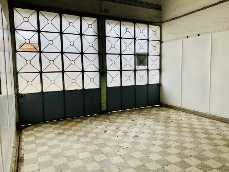 Armazém para Arrendamento em Tramagal Foto 3