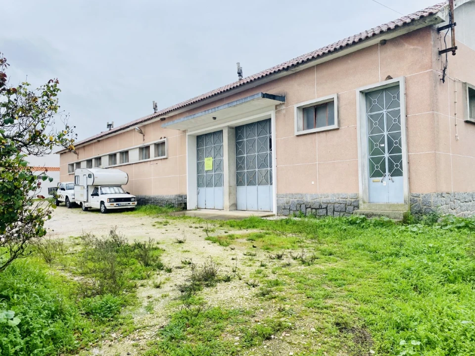 Armazém para Arrendamento em Tramagal Foto 20