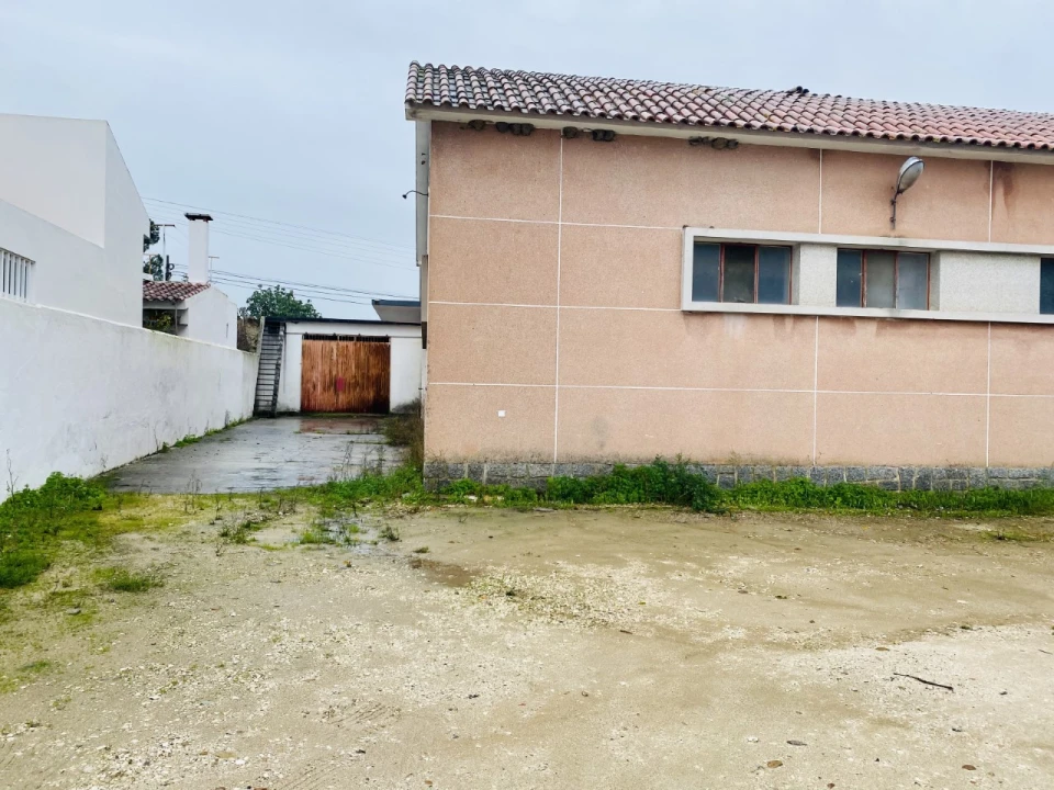 Armazém para Arrendamento em Tramagal Foto 21