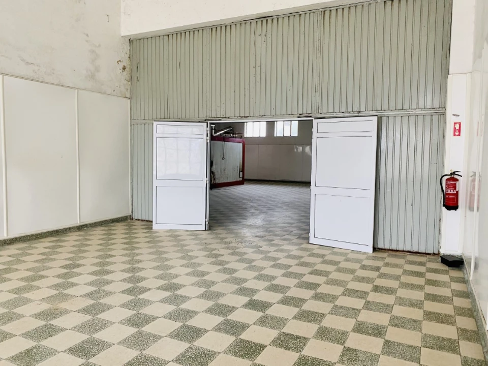 Armazém para Arrendamento em Tramagal Foto 23