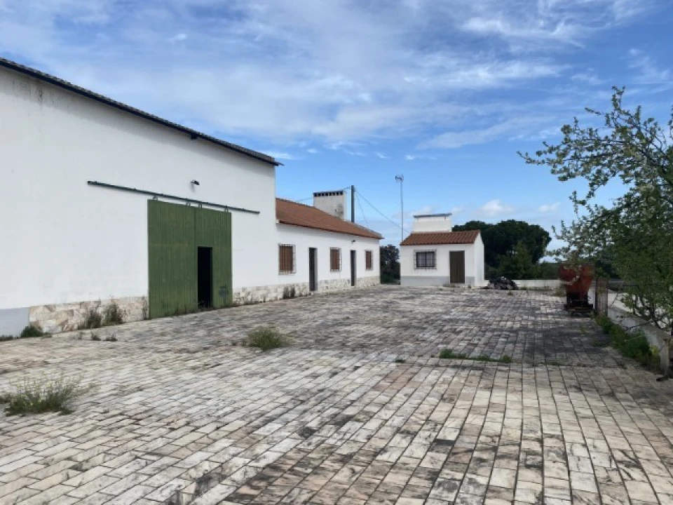 Quinta T5 para Venda em São Bento do Cortiço e Santo Estêvão Foto 1