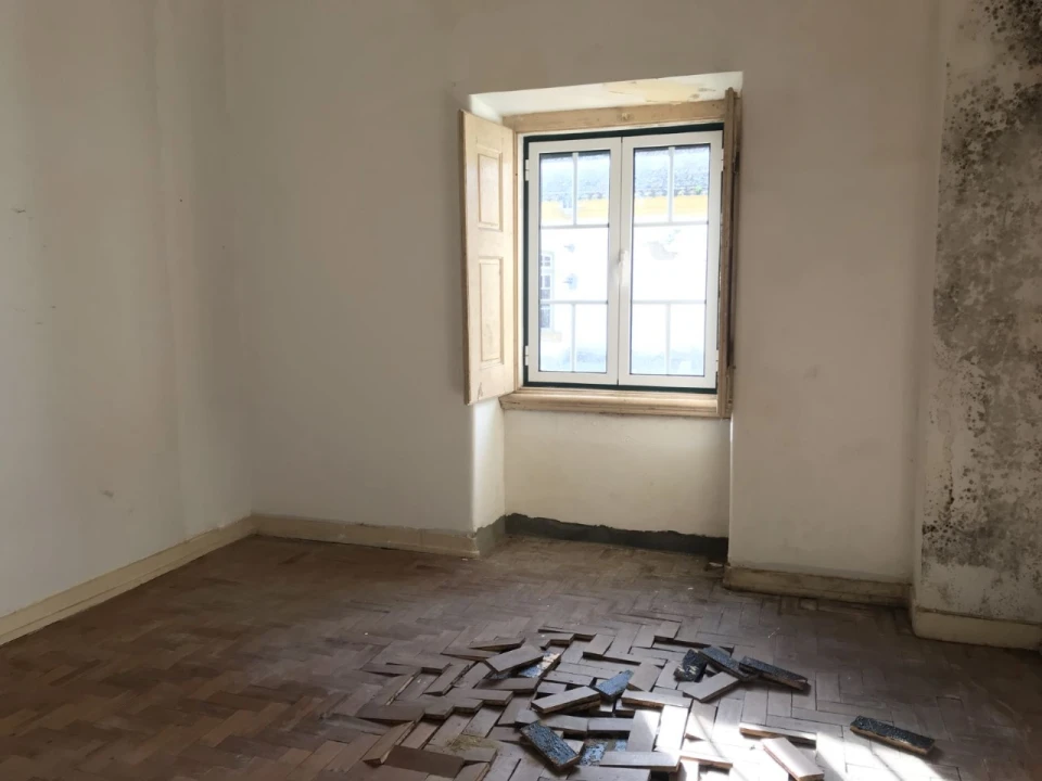 Moradia T7 para Venda em Mouriscas Foto 11