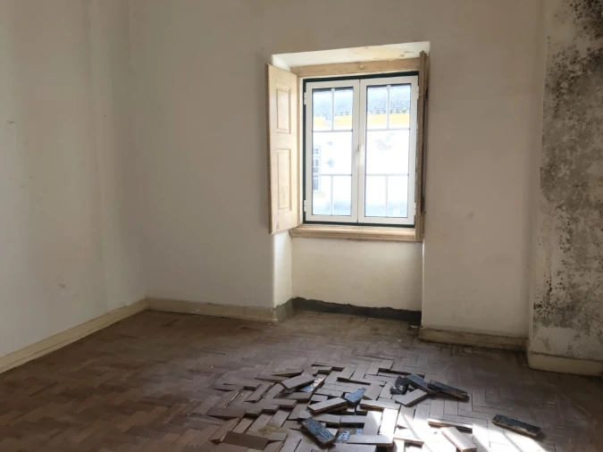 Moradia T7 para Venda em Mouriscas Foto 11