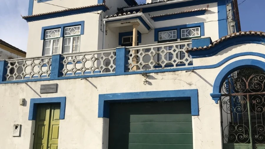 Moradia T7 para Venda em Mouriscas