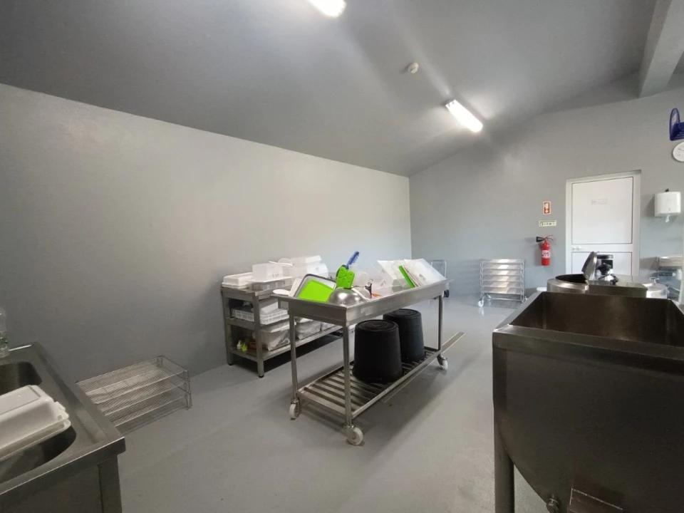 Armazém para Venda em Vila de Rei Foto 12