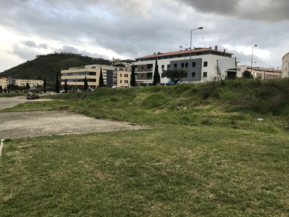 Terreno P/ Prédio para Venda em Abrantes (São Vicente e São João) e Alferrarede Foto 3