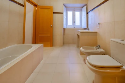 Apartamento T5 para Venda em Abrantes (São Vicente e São João) e Alferrarede