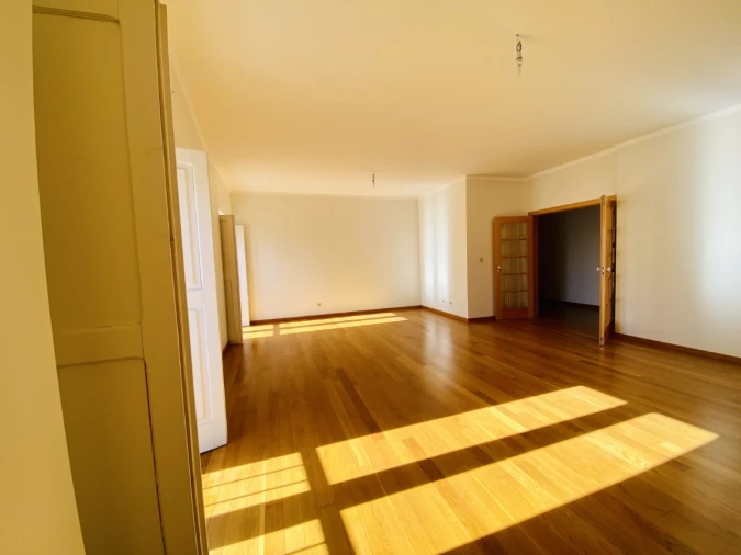 Apartamento T5 para Venda em Abrantes (São Vicente e São João) e Alferrarede Foto 3