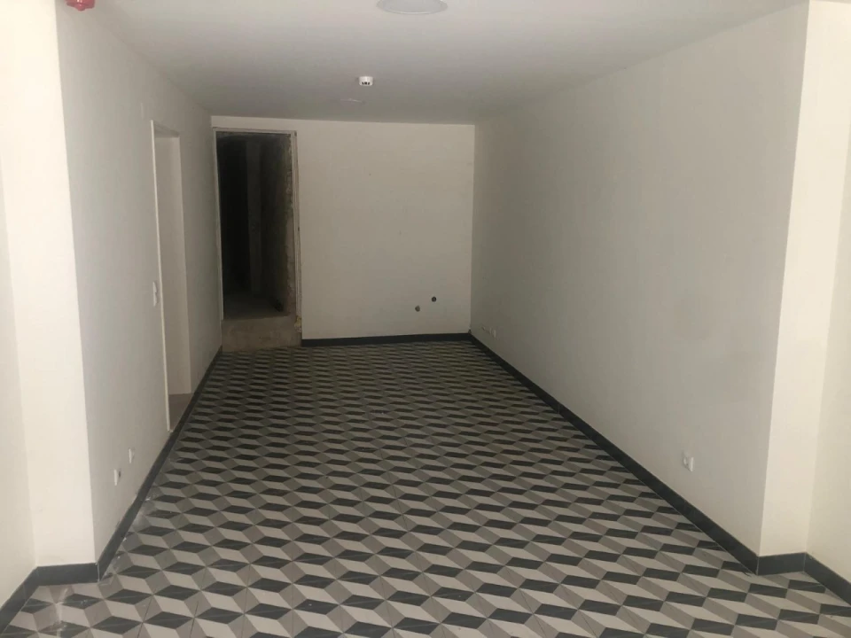 Loja para Arrendamento em Abrantes (São Vicente e São João) e Alferrarede Foto 3