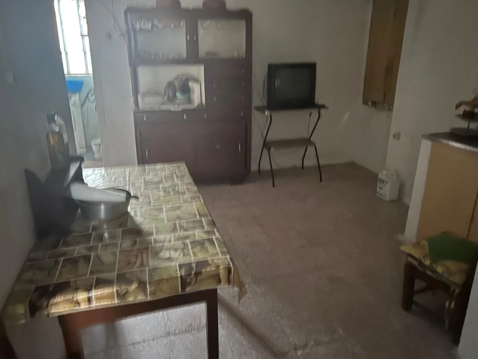 Moradia T6 para Venda em Comenda Foto 18