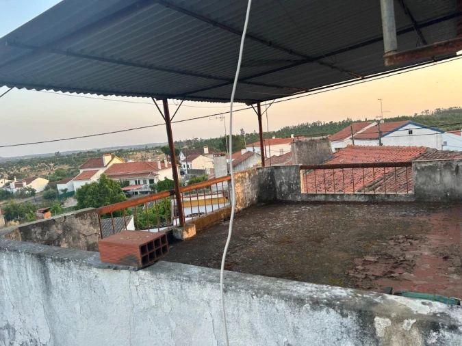 Moradia T6 para Venda em Comenda Foto 17