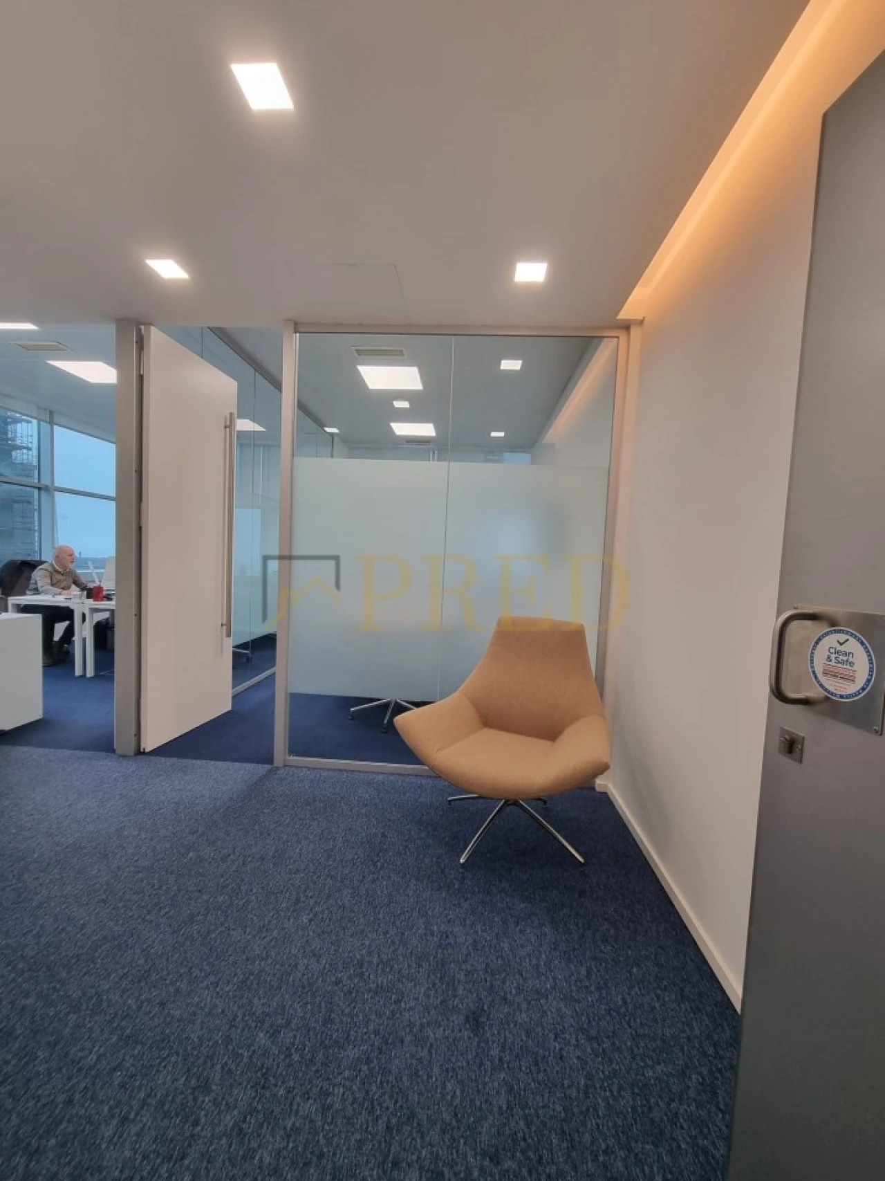 Escritório para Arrendamento em Santa Marinha e São Pedro da Afurada Foto 19