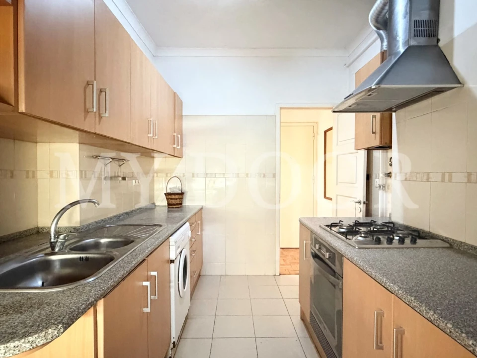 Apartamento T1 para Venda em Moscavide e Portela Foto 1