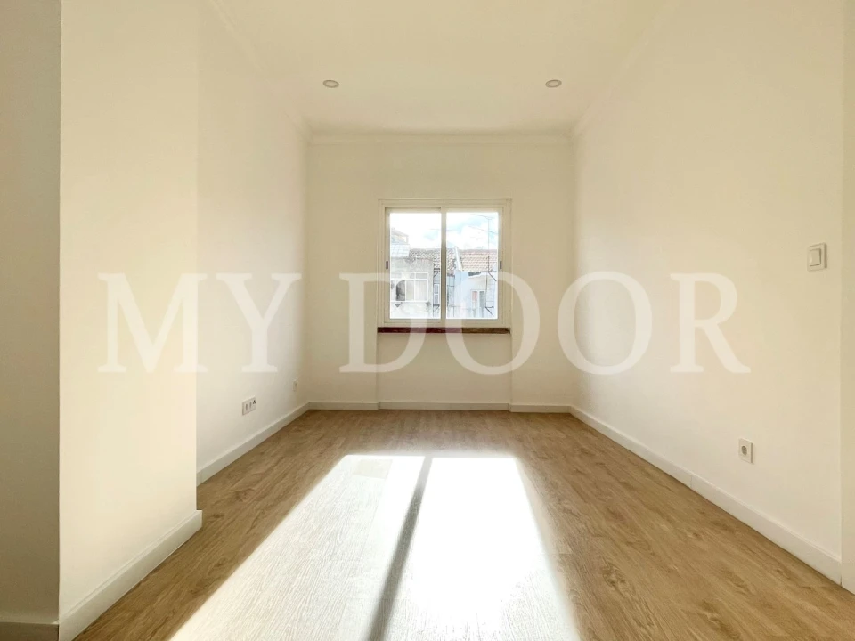 Apartamento T2 para Venda em Moscavide e Portela Foto 11