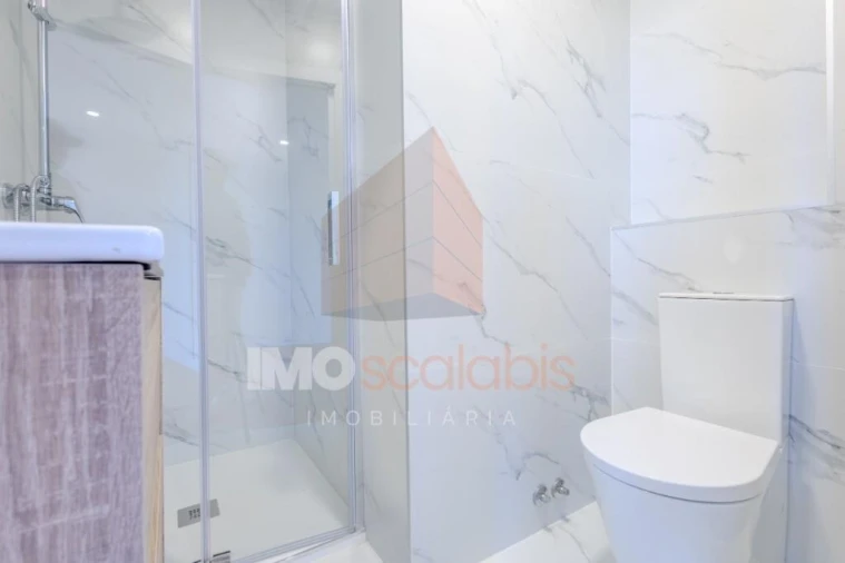 Apartamento T2 para Venda em Romeira e Várzea Foto 15