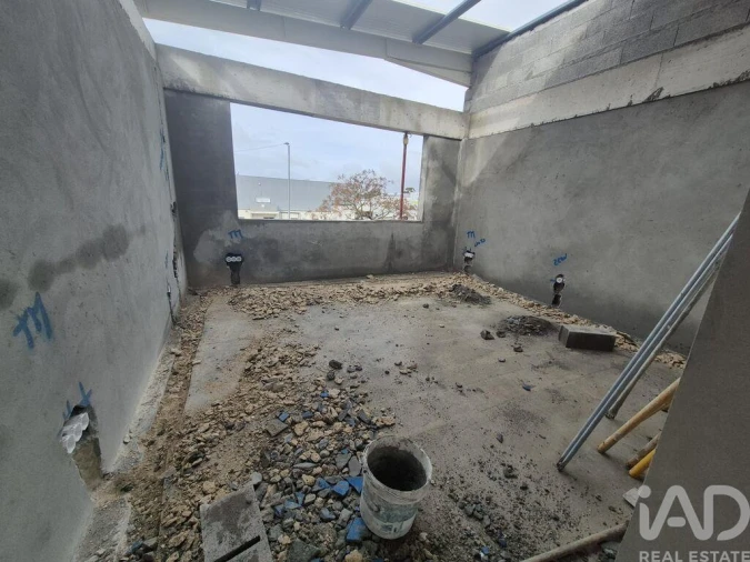 Armazém para Venda em Seixal, Arrentela e Aldeia de Paio Pires Foto 10