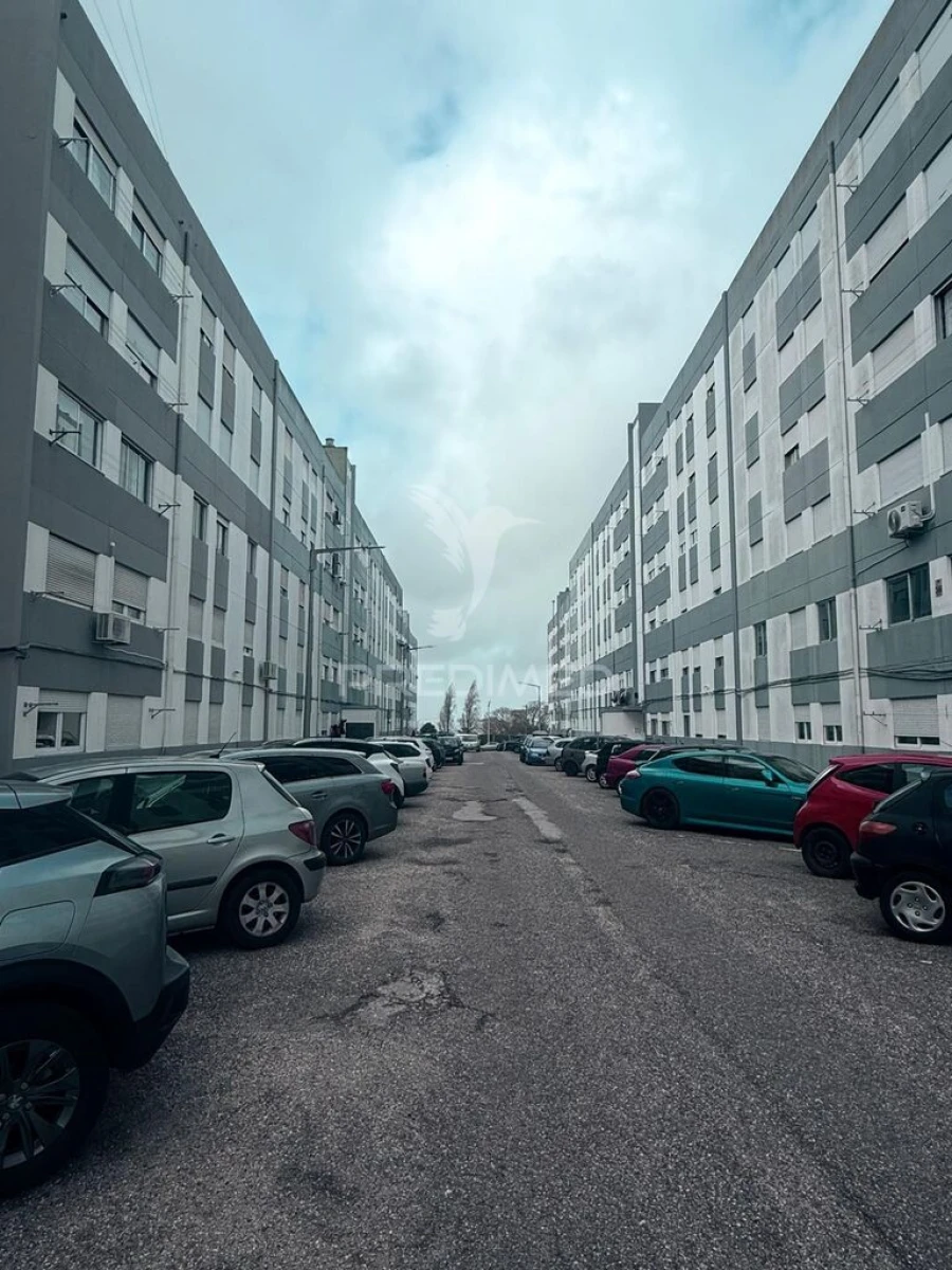 Apartamento T3 para Venda em Palmela Foto 9