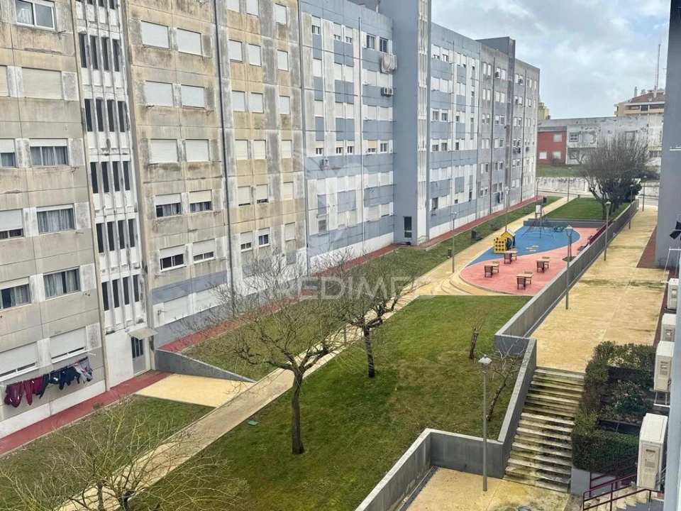 Apartamento T3 para Venda em Palmela Foto 19