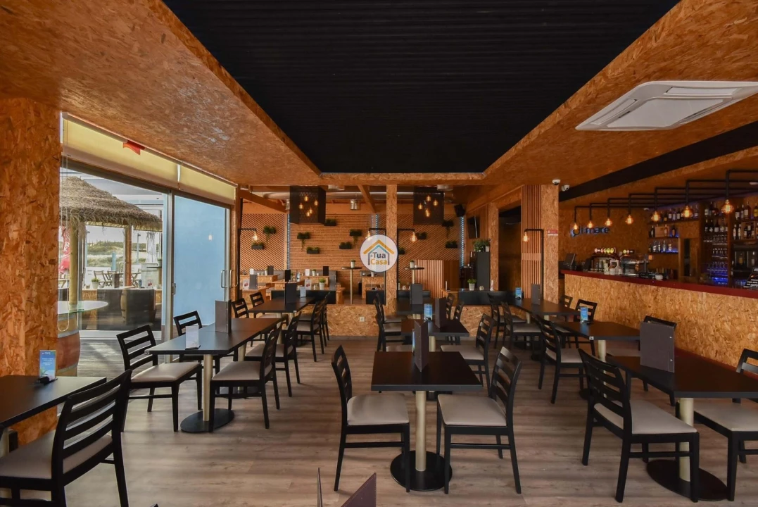 Negócio para Venda em Gulpilhares e Valadares Foto 15